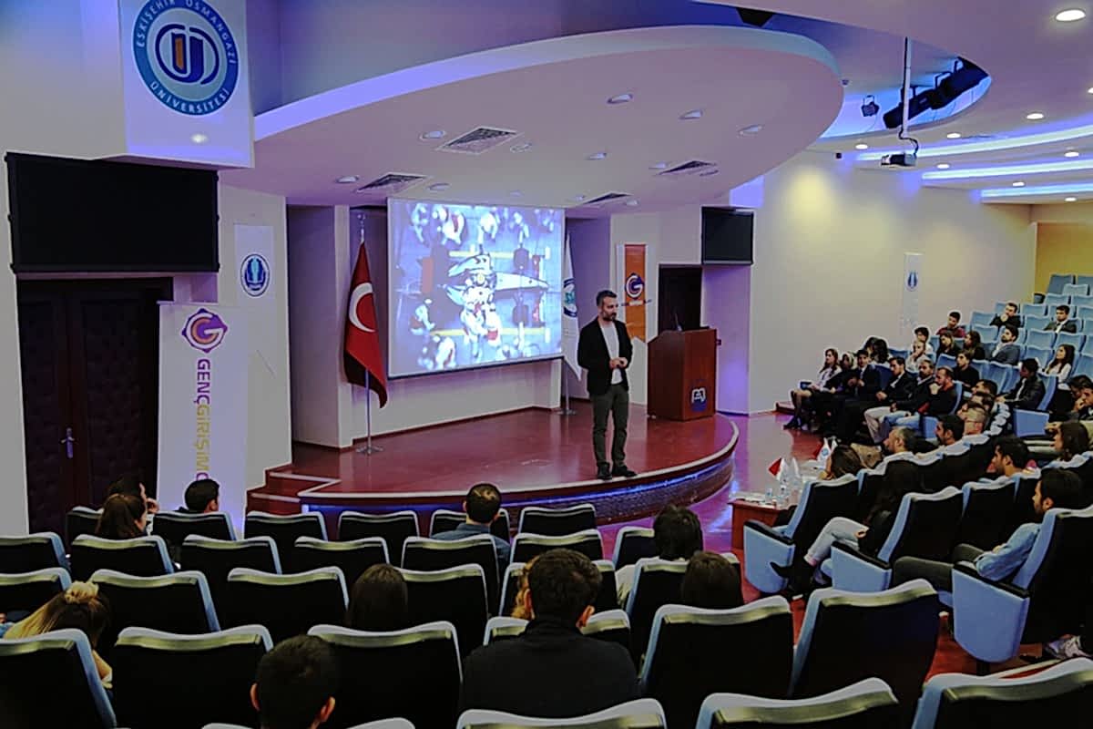 Egitmen Orhan Gurbuz